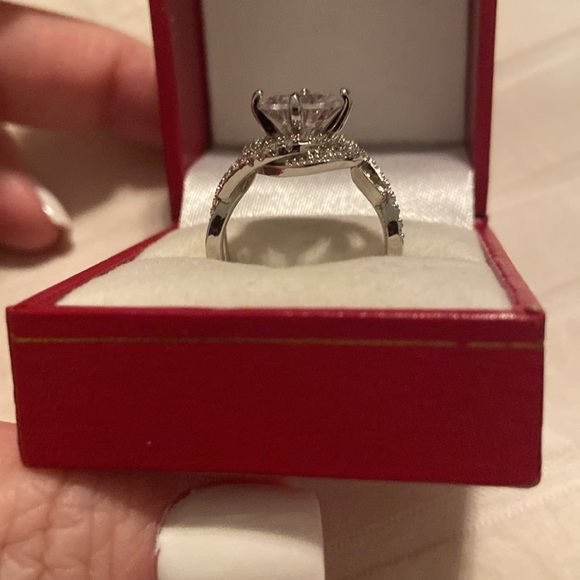 Lab Diamond ring - Picture 2 of 6